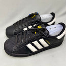 Superstar - Black and White